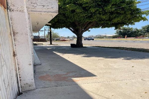 Foto de inmueble en CARRETERA A ZAPOTLANEJO #2661, Col. San Elias C.P. 45400, Tonalá