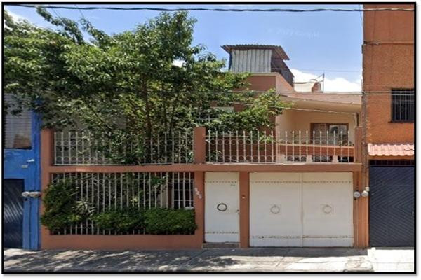Foto de inmueble en Libra  #152, Col. Prado Churubusco C.P. 04230, Coyoacán