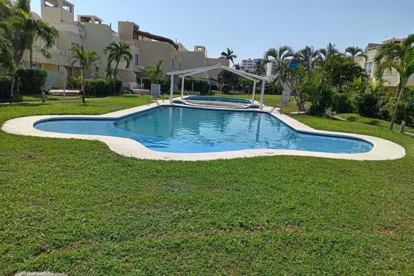 Foto de inmueble en Boulevard barra vieja , Col. Alfredo V Bonfil C.P. 39893, Acapulco de Juárez