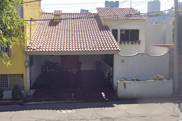 Foto de inmueble en Avenida Paseo del Pipila, Col. Lomas Manuel Ávila Camacho C.P. 53910, Naucalpan de Juárez