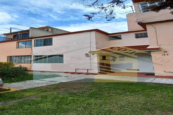 Foto de inmueble en Avenida Dalias #s/n, Col. Villa de las Flores 1a Sección (Unidad Coacalco) C.P. 55710, Coacalco de Berriozábal