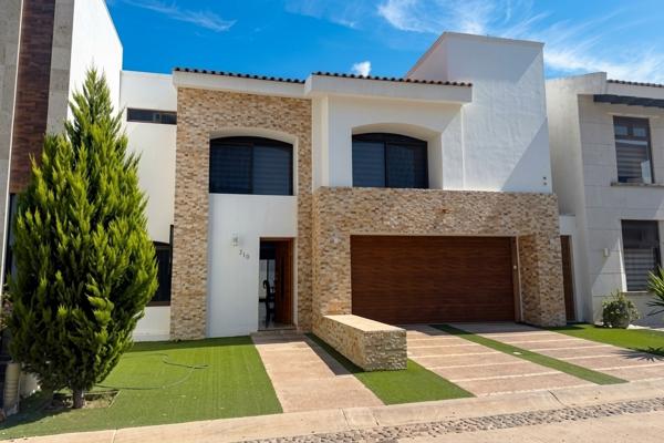 Foto de inmueble en Blvd. A Zacatecas 849, Trojes de Alonso, 20116 Aguascalientes, Ags. #849, Col. San Telmo Residencial C.P. 20116, Aguascalientes