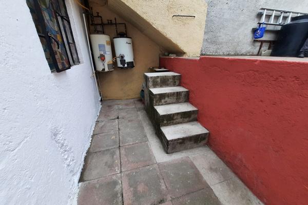 Foto de inmueble en E. Romero de Valle, Merced Balbuena, Ciudad de México, CDMX #s/n, Col. Merced Balbuena C.P. 15810, Venustiano Carranza