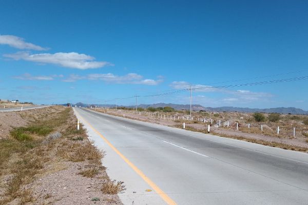 Foto de inmueble en VENTA DE TERRENO SALIDA NORTE GUAYMAS,, Col. Marsella Residencial C.P. 85457, Guaymas