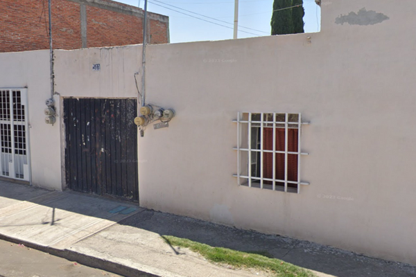 Foto de inmueble en Calle 21 Sur, Col. Santa Rosa Chapulapa C.P. 74250, Atlixco
