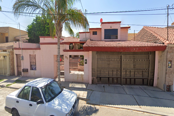 Foto de inmueble en Av San Isidro  #978, Col. San Isidro C.P. 27100, Torreón