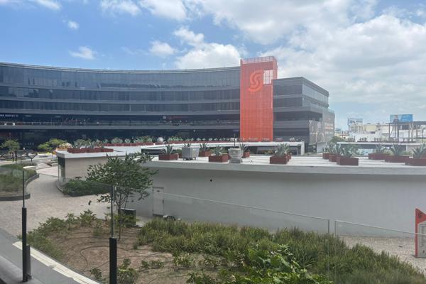 Foto de inmueble en Avenida Paseo de los Leones, Col. La Finca C.P. 64000, Monterrey
