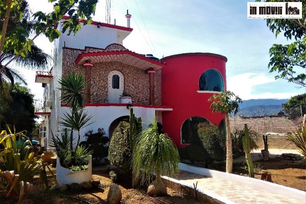 Foto de inmueble en CALLE LIBERTAD 55, SANTA CATALINA DE SENA, TLALIXTAC DE CABR #55, Col. Fraile C.P. 68270, Tlalixtac de Cabrera