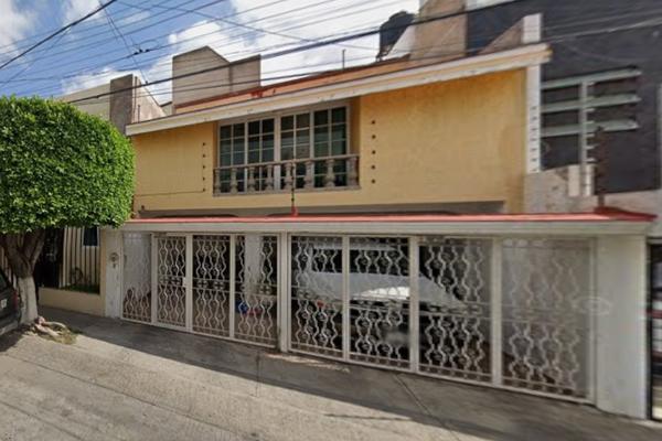 Foto de inmueble en Av Isla Deseada, Jardines de San José, Guadalajara, Jal. #s/nInt. 0, Col. Jardines de San José C.P. 44950, Guadalajara