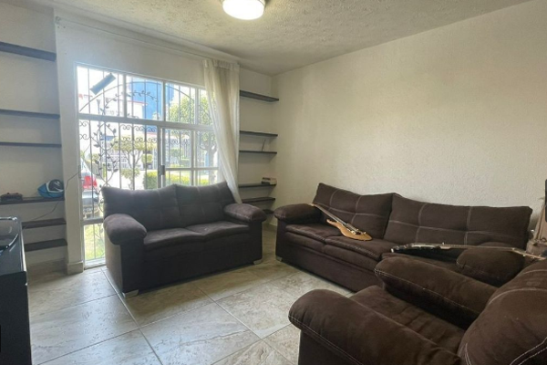 Foto de inmueble en Avenida de los Laureles 8 #8, Col. Jardines de San Miguel C.P. 54715, Cuautitlán Izcalli