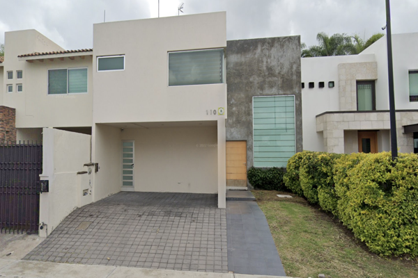 Foto de inmueble en Lago de Chapala, Col. Juriquilla Privada C.P. 76230, Querétaro