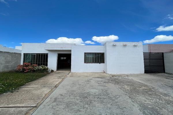 Foto de inmueble en 7, Col. Los Héroes C.P. 97306, Mérida