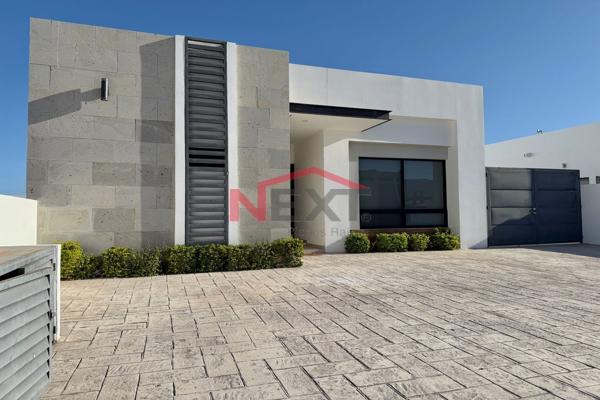 Foto de inmueble en SAN CARLOS BIZNAGA RESIDENCIAL, Col. San Carlos Nuevo Guaymas C.P. 85506, Guaymas