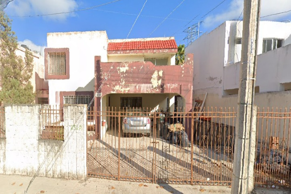 Foto de inmueble en Calle 35 #251, Col. Las Brisas C.P. 97144, Mérida