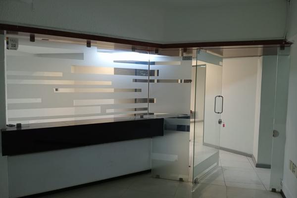 Foto de inmueble en Avenida Insurgentes Sur, Col. Tlacoquemecatl C.P. 03200, Benito Juárez
