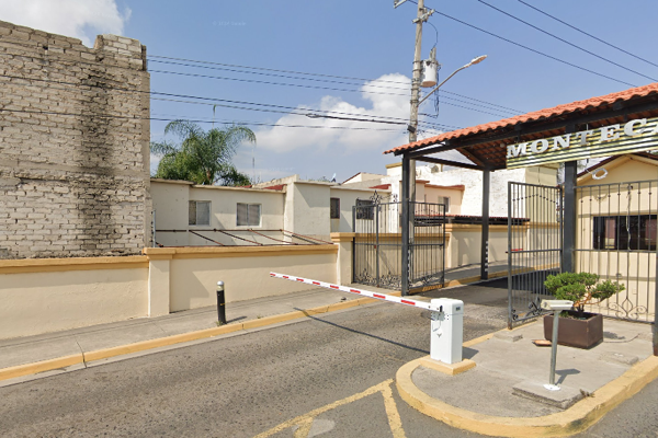Foto de inmueble en Privada Baracaldo, Col. Paseos de Santiago C.P. 45410, Tonalá
