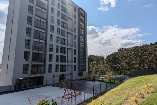 Foto de inmueble en C. Federalistas, Real de Valdepeñas, 45130 Zapopan, Jal. #4345, Col. Arándanos Cañada Residencial C.P. 45130, Zapopan