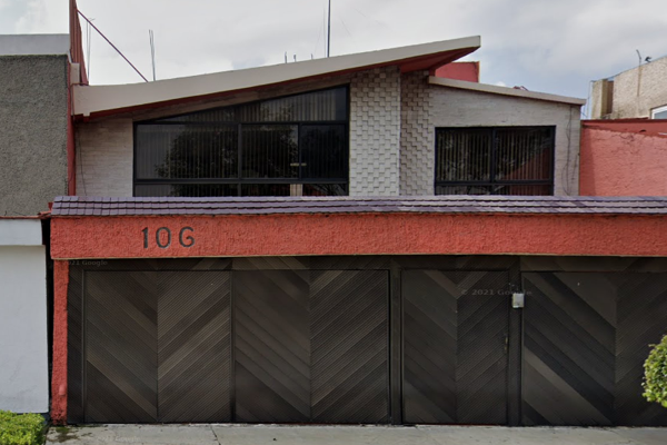 Foto de inmueble en Avenida Paseo del Bosque  #106, Col. Taxqueña C.P. 04280, Coyoacán