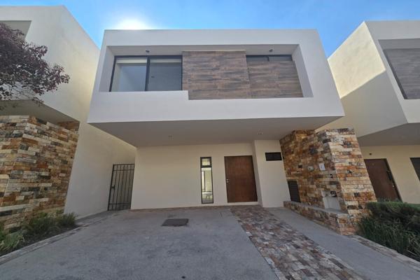 Foto de inmueble en Calle Lago Zumpango #s/nInt. 25, Col. Juriquilla Privada C.P. 76230, Querétaro
