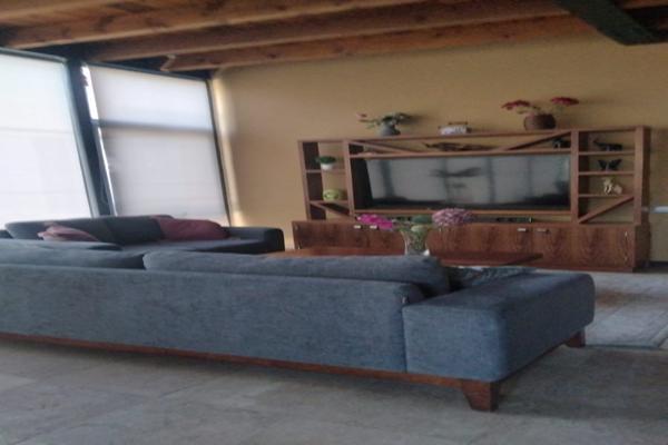 Foto de inmueble en BALVANERA CORREGIDORA #Km. 10, Col. Santuarios del Cerrito C.P. 76900, Corregidora