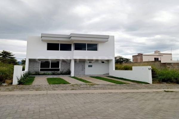 Foto de inmueble en 63173 Tepic, Nayarit, Col. Villas del Parque C.P. 63173, Tepic