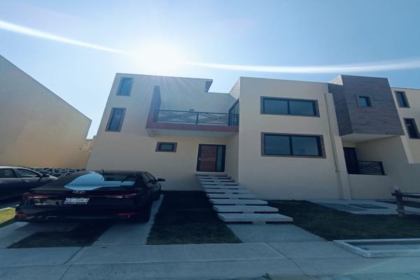 Foto de inmueble en PASEO ZOQUITL #s/n, Col. Acozac C.P. 56537, Ixtapaluca