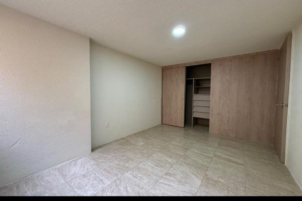 Foto de inmueble en Avenida Revolución 526 #526, Col. San Pedro de los Pinos C.P. 03800, Benito Juárez