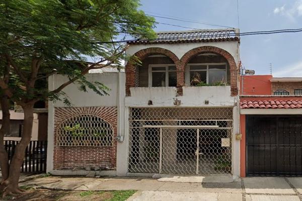 Foto de inmueble en MONTE HIMALAYA  #1143, Col. Lomas Independencia C.P. 44350, Guadalajara