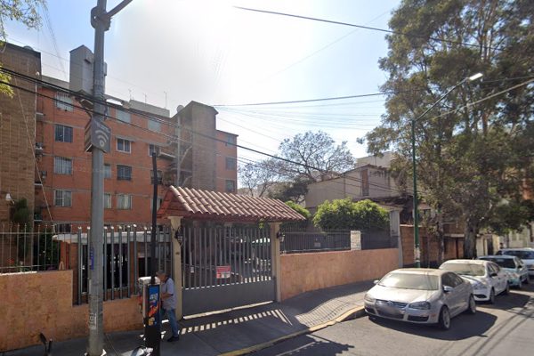 Foto de inmueble en calle 5, Col. Gabriel Ramos Millán Sección Bramadero C.P. 08000, Iztacalco