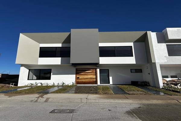 Foto de inmueble en Boulevard Valle Imperial 405 #405, Col. Periquera C.P. 45134, Zapopan
