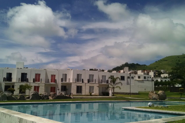 Foto de inmueble en AV. SOLAR DE LOS FRUTOS, Col. Solares C.P. 62793, Xochitepec