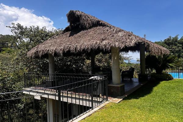 Foto de inmueble en Lomas de Ahuatlan, 62130 Fraccionamiento Lomas de Ahuatlán, Mor., Col. Lomas de Ahuatlán C.P. 62130, Cuernavaca