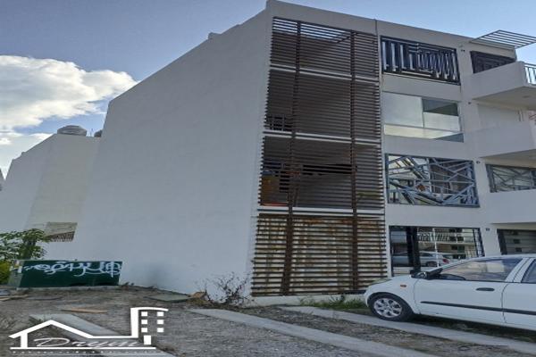 Foto de inmueble en VIALIDAD PASEO ALTABRISA #1552, Col. Altabrisa C.P. 45200, Zapopan