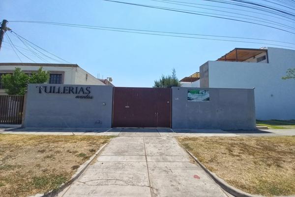 Foto de inmueble en Avenida Topacio #s/n, Col. Bosques de La Victoria C.P. 44540, Guadalajara