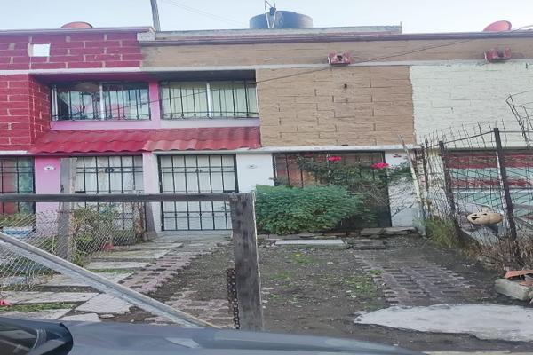 Foto de inmueble en SANTA TERESA 1 HUEHUETOCA #s/n, Col. Santa Teresa C.P. 54694, Huehuetoca