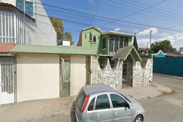 Foto de inmueble en Avenida Insurgentes #00Int. 00, Col. Piracantos C.P. 42088, Pachuca de Soto