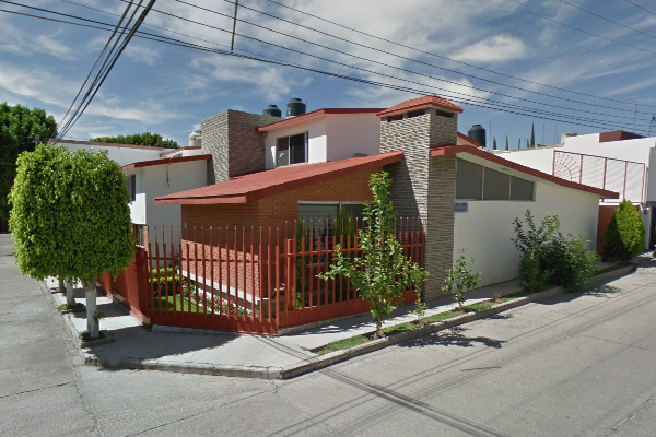 Foto de inmueble en LOMAS ALTAS  #250, Col. Loma Alta C.P. 78210, San Luis Potosí