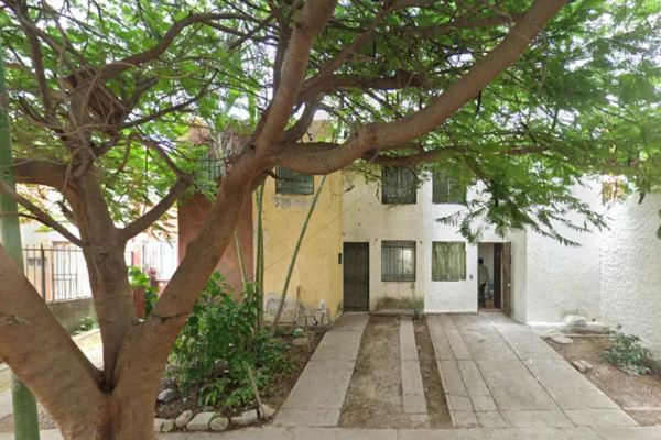 Foto de inmueble en 45650 Lomas de San Agustín, Jal., Col. Colinas del Roble C.P. 45650, Tlajomulco de Zúñiga