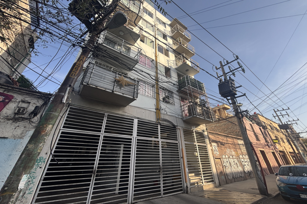 Foto de inmueble en Calle Comonfort 79 #79, Col. Morelos C.P. 06200, Cuauhtémoc