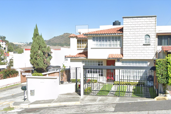 Foto de inmueble en HIMALAYA, Col. Lomas Verdes 4a Sección C.P. 53125, Naucalpan de Juárez