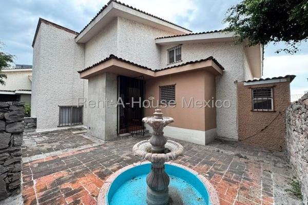 Foto de inmueble en Loma Dorada, 76060 Santiago de Querétaro, Qro., Col. Loma Dorada C.P. 76060, Querétaro