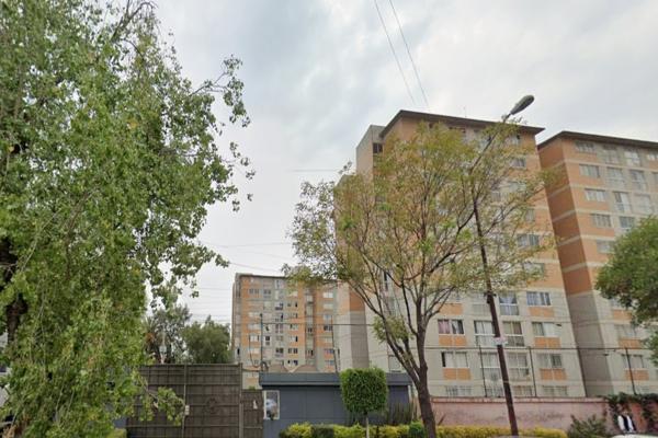 Foto de inmueble en Calz. Renacimiento 120, San Pedro Xalpa, Azcapotzalco, 02710 Ciudad de México, CDMX #120, Col. Ampliación Petrolera C.P. 02470, Azcapotzalco