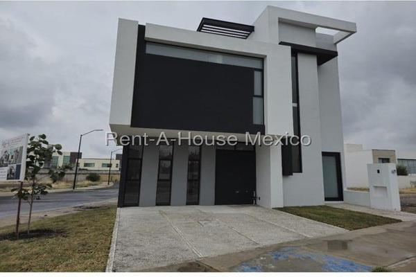 Foto de inmueble en Juriquilla, Qro., Col. Juriquilla C.P. 76226, Querétaro