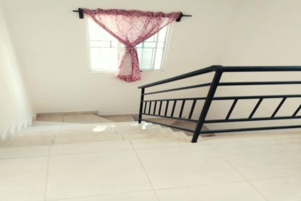 Foto de inmueble en calle 35a entre 66a y 68, Col. Pedregales de Ciudad Caucel C.P. 97314, Mérida
