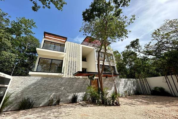 Foto de inmueble en Mnz 311 Supermanzana 15, 77760 Tulum, Q.R., Col. Region 15 Kukulcan C.P. 77500, Tulum