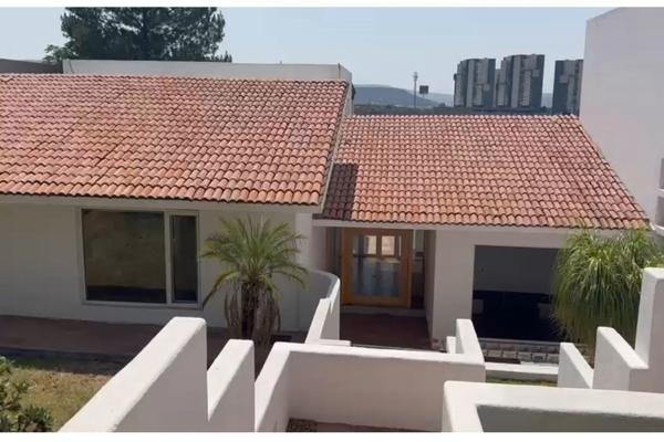 Foto de inmueble en Circuito Balcones, Col. Jurica La Solana C.P. 76230, Querétaro