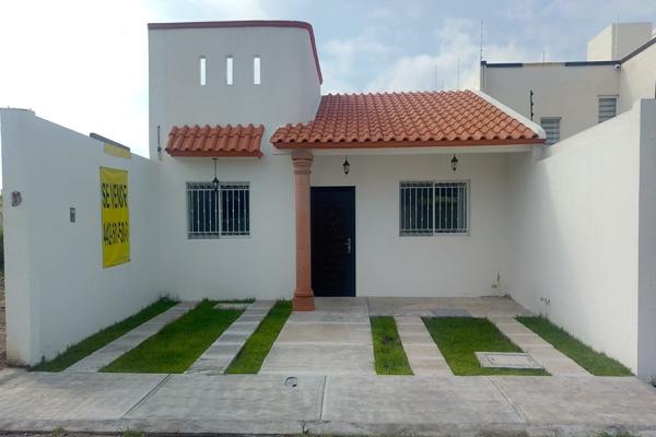 Foto de inmueble en Avenida Hacienda la Pirámide 30 #30, Col. Residencial las Trojes C.P. 76908, Corregidora