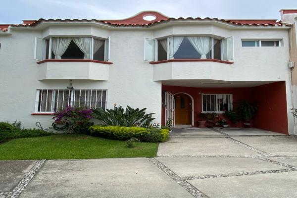 Foto de inmueble en Calle Tecolote #s/n, Col. Lomas de Atzingo C.P. 62180, Cuernavaca