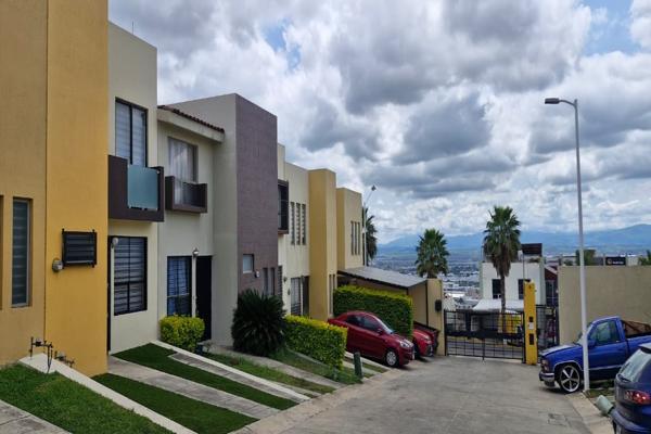 Foto de inmueble en Av. Las Terrazas 645, Tlaquepaque, Las Terrazas, 45599 San Pedro Tlaquepaque, Jal. #645, Col. Las Terrazas Residencial C.P. 45599, San Pedro Tlaquepaque