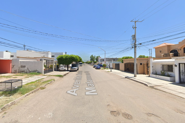 Foto de inmueble en Avenida Mariano Matamoros Poniente #s/nInt. 00, Col. Huiribis C.P. 85220, Navojoa